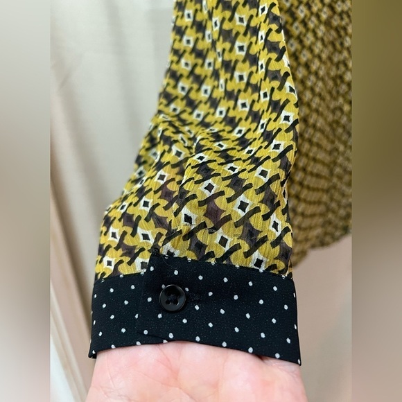 ⚫️ BOGO Gregory sheer woman’s button up blouse size 38 colourful pattern spring - Picture 3 of 8